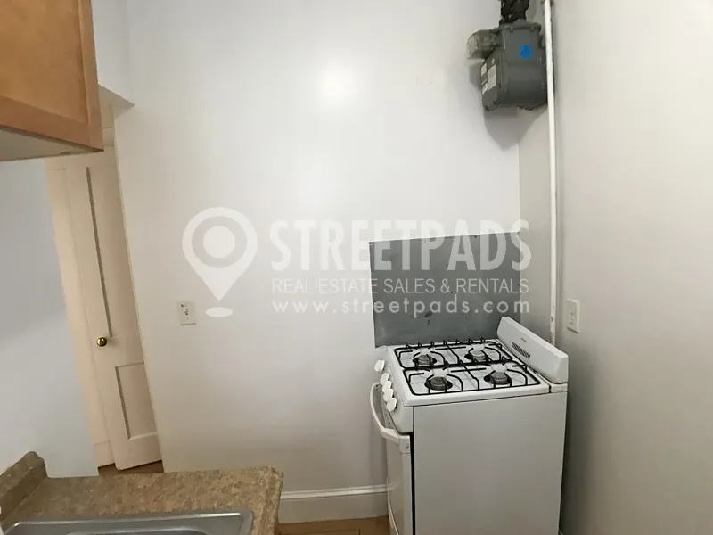 1175 Boylston St, Fenway