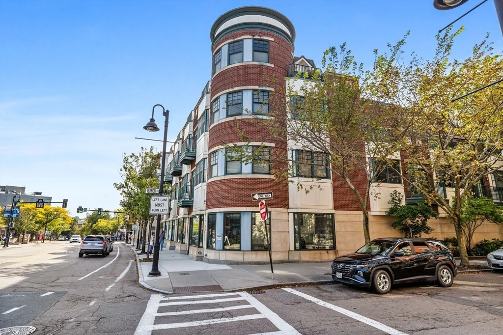 10 Vernon, Coolidge Corner