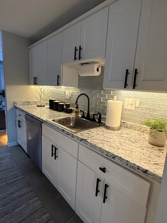 25 Patrick Rd, Tewksbury