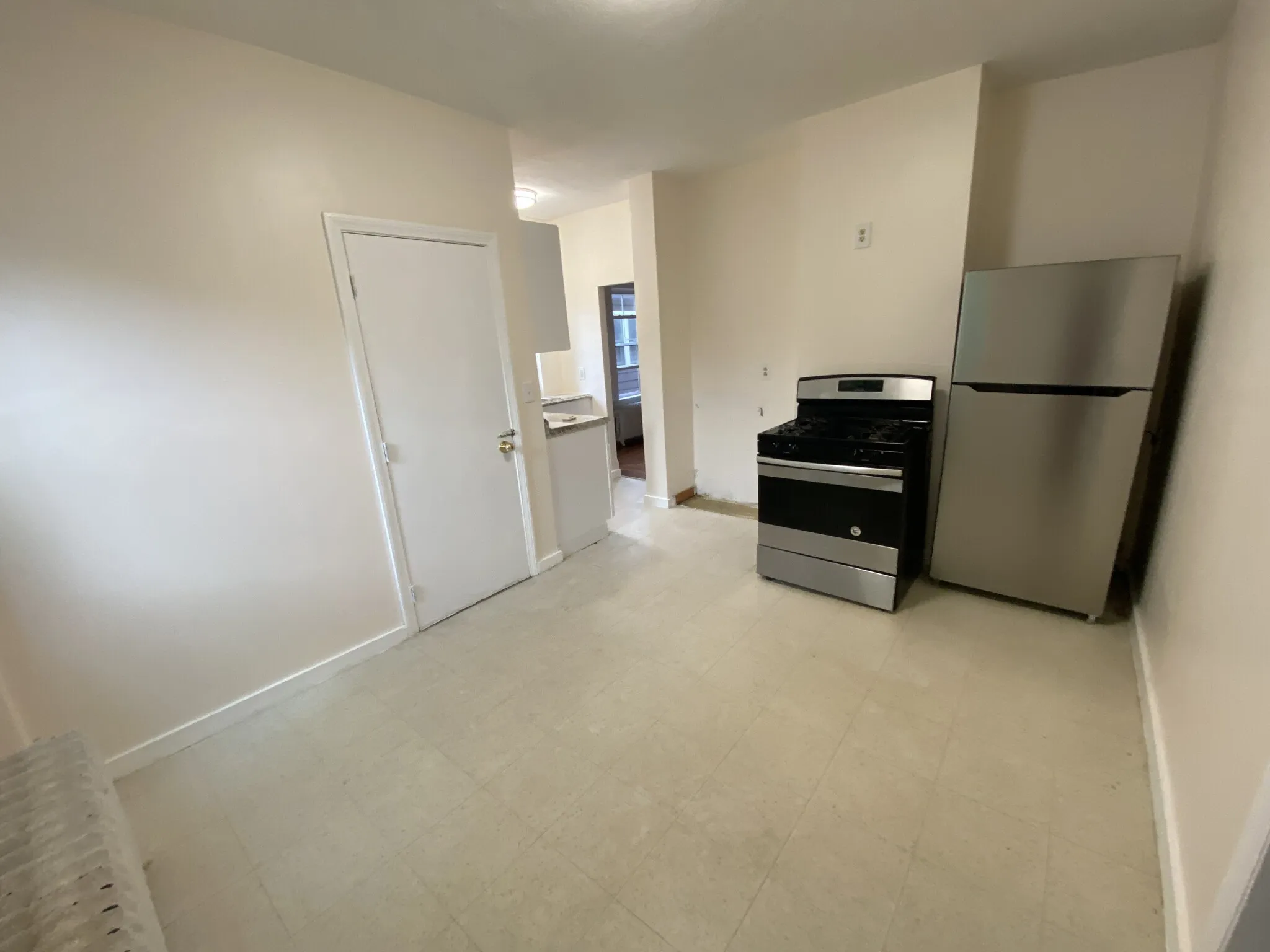 33 Everett Ave, East Somerville