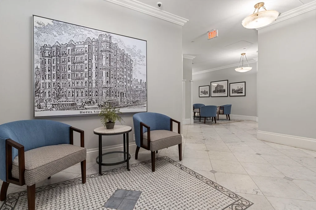 271 Dartmouth St, Back Bay