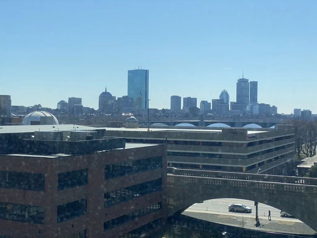 8 Museum Way, East Cambridge