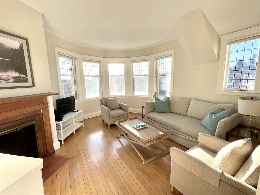 10 Dana St, Mid-Cambridge