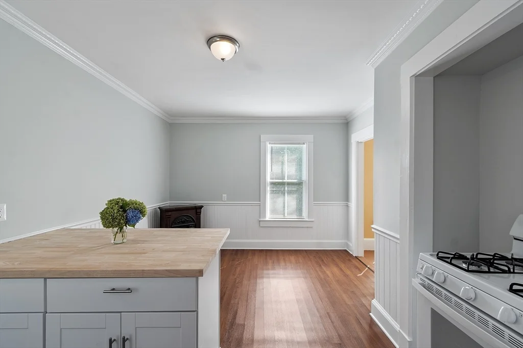 29 River Rd, Pepperell