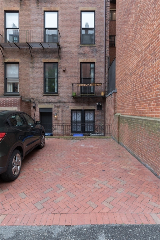 39 Marlborough St, Back Bay