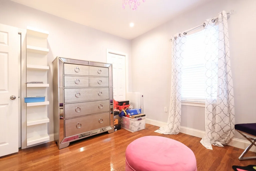 43-45 Belnel Rd, Hyde Park