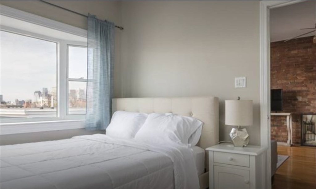 137-139A Dorchester St, South Boston's Dorchester Heights