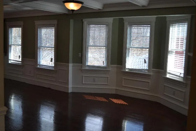 127 Nonantum St, Oak Square