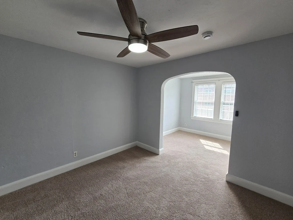 288 Pleasant St, Stoughton