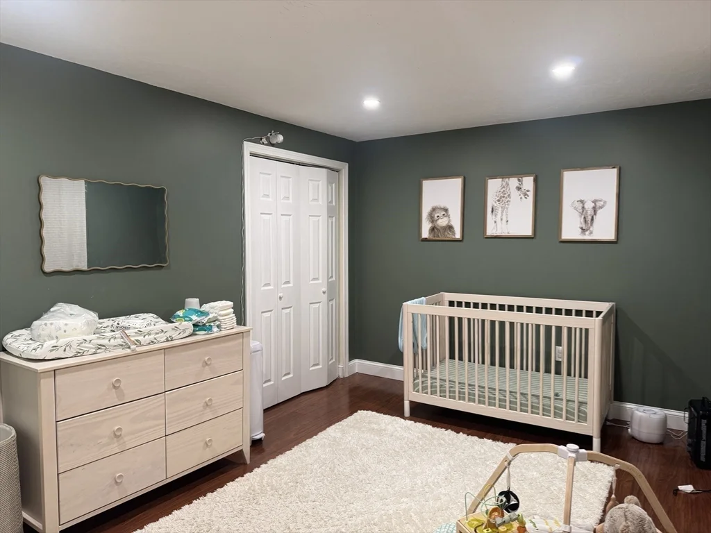 909 Pleasant St, Weymouth