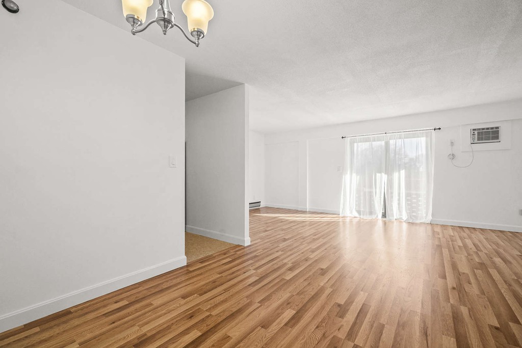 47 Mystic St, Arlington