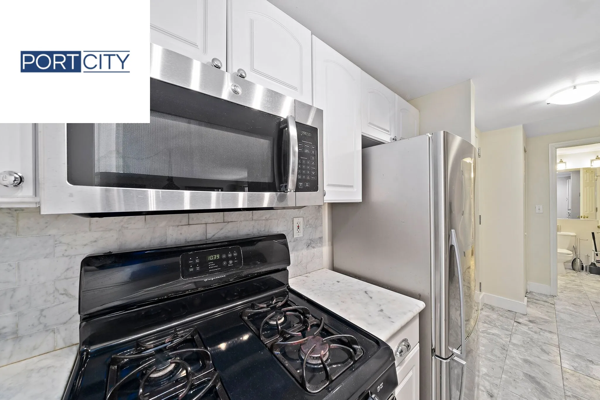 15 Beacon St, Downtown