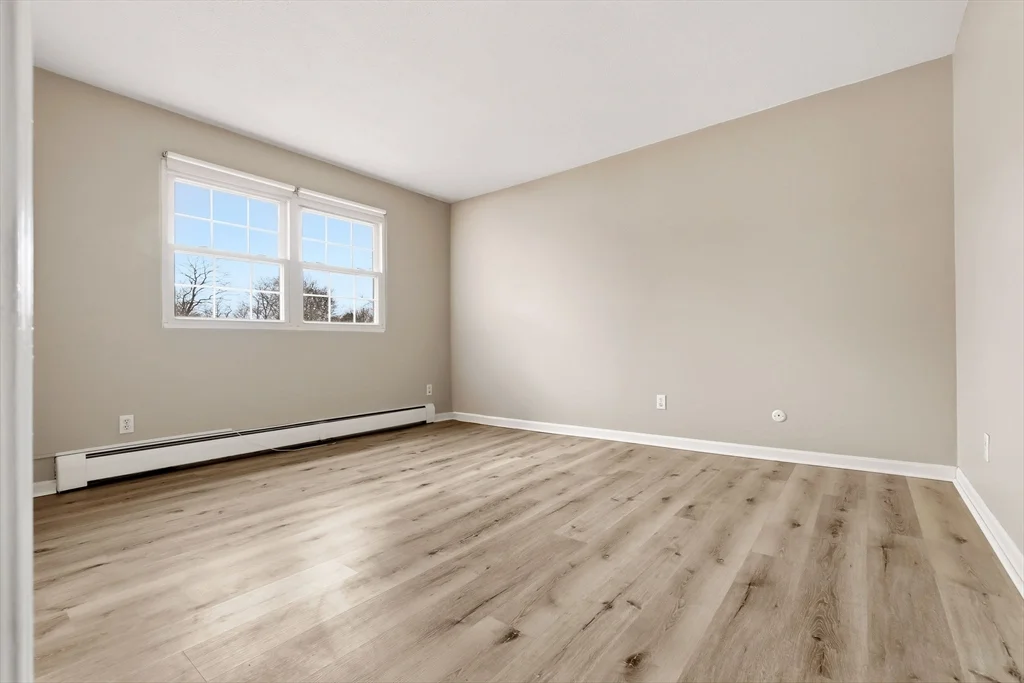 6 Venice St, Danvers