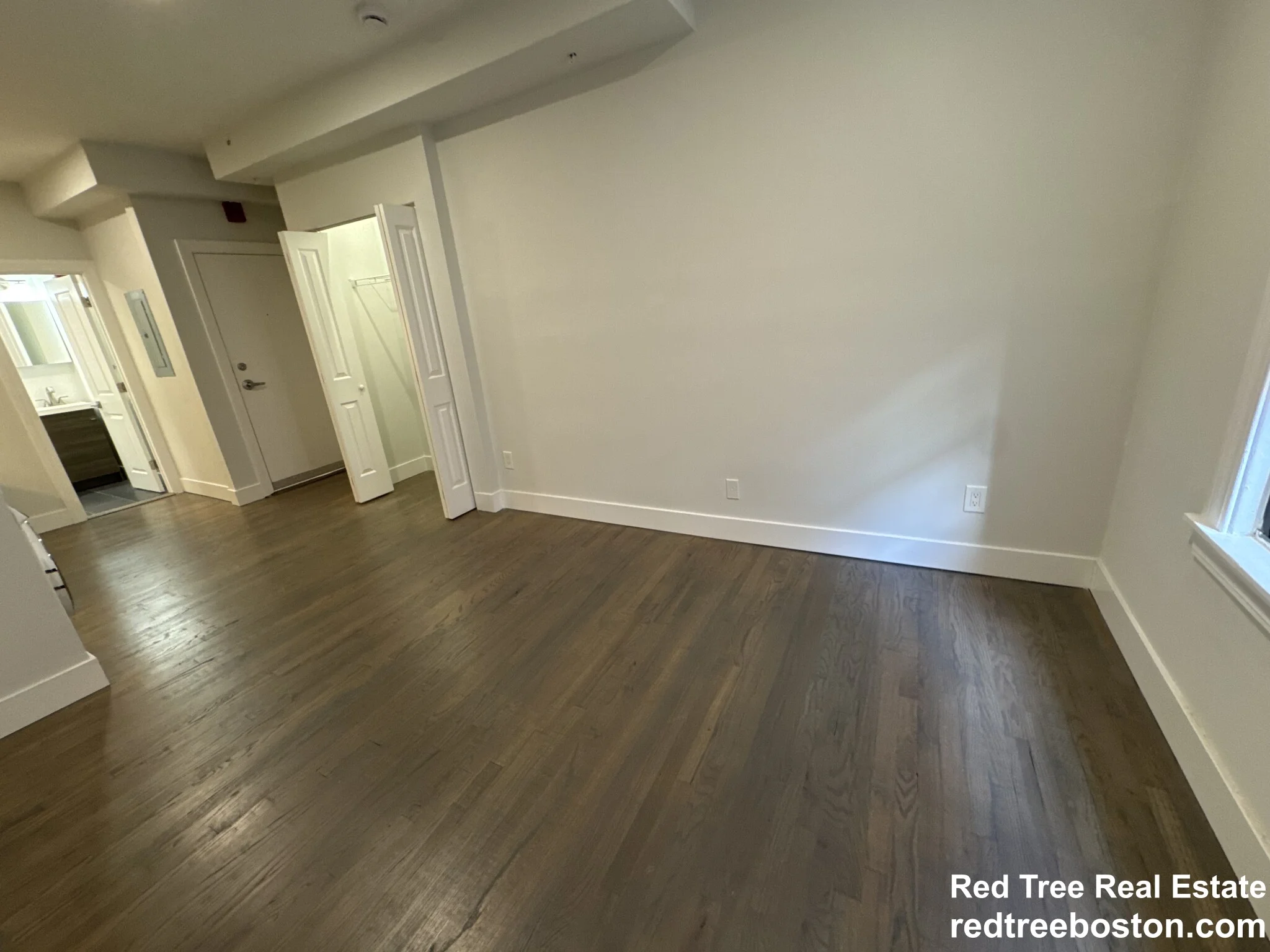 270 Newbury St, Back Bay