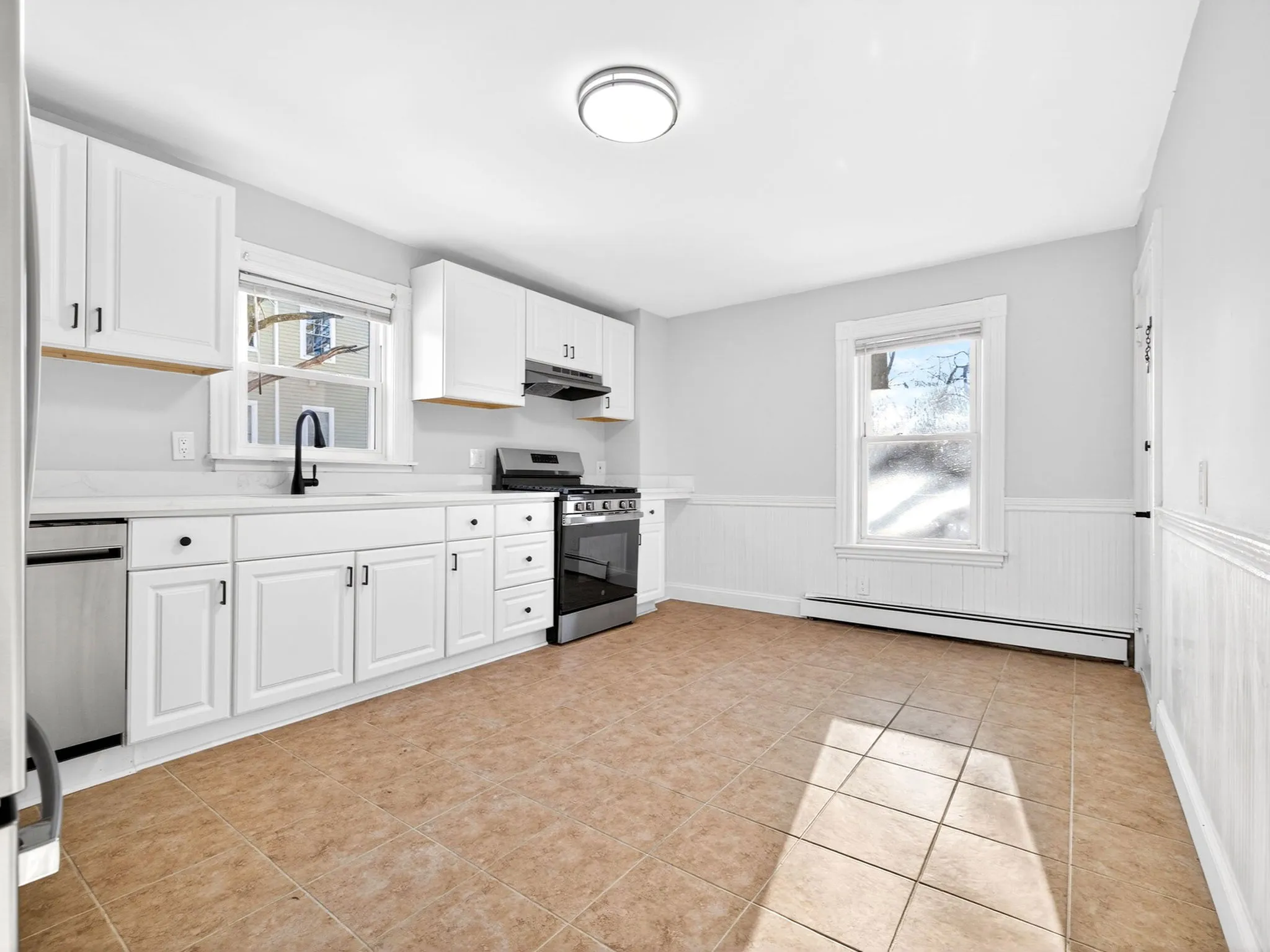 112 Woodstock St, West Somerville