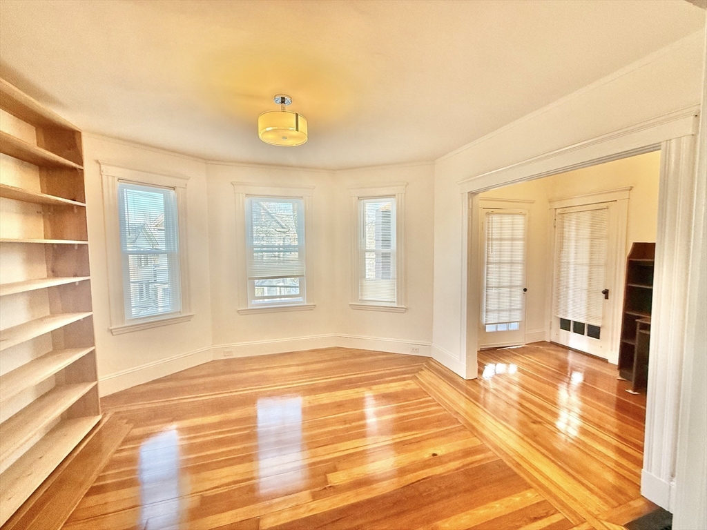 25 Hollis, North Cambridge