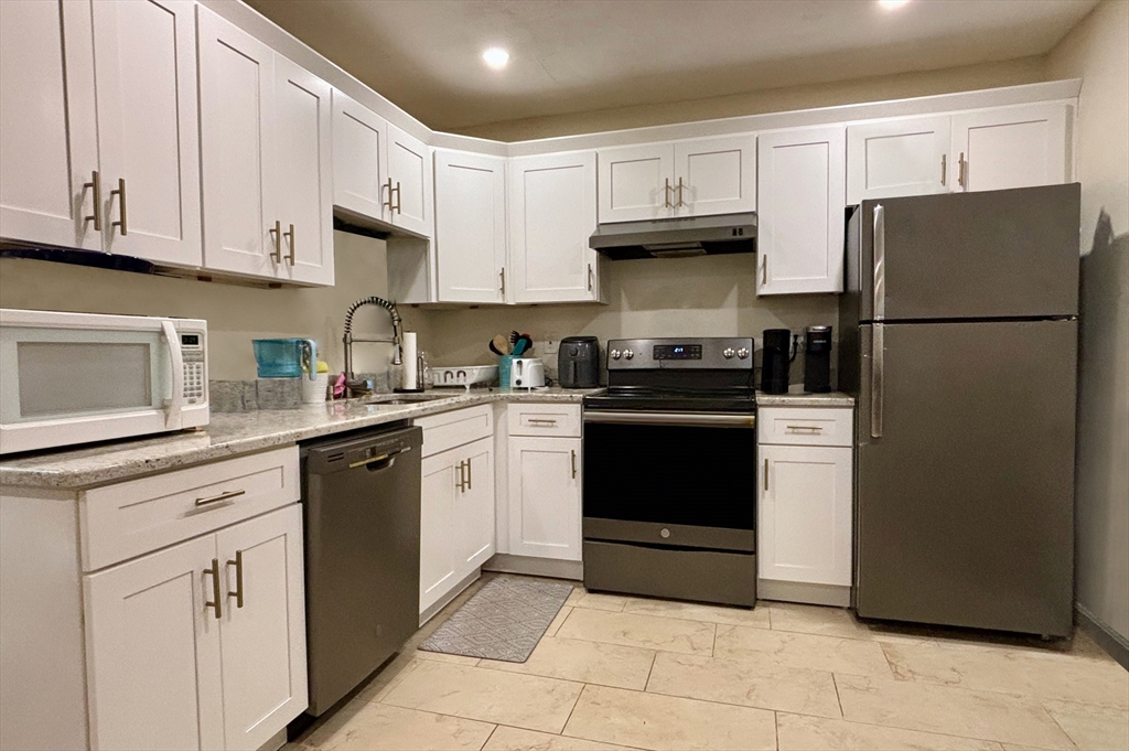 256 Parker Hill Ave, Mission Hill