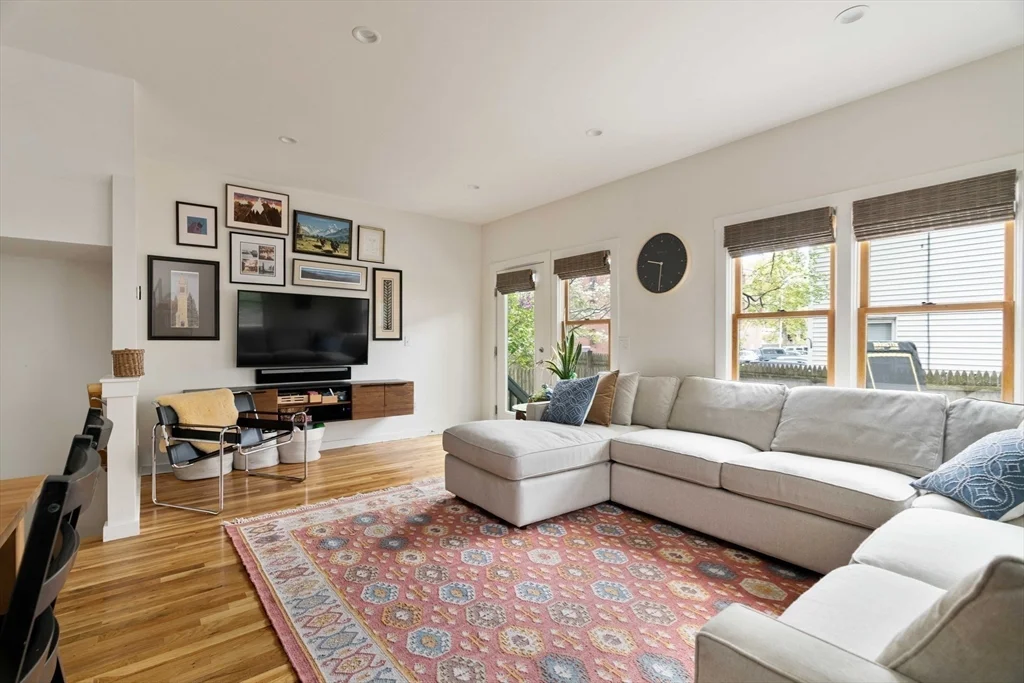 154 Allston St, Cambridgeport
