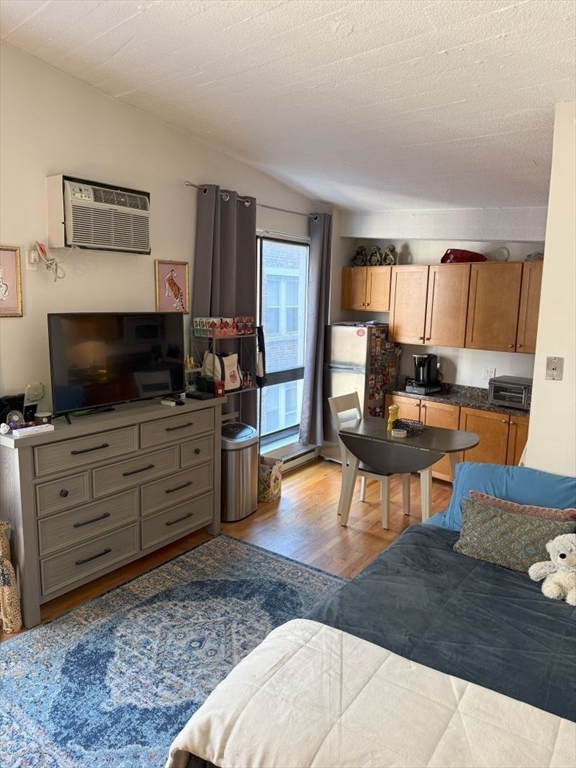 12 Stoneholm St, Back Bay