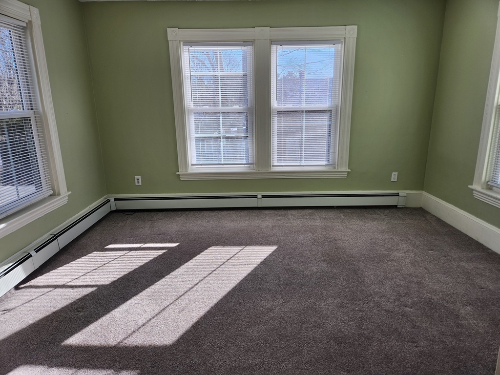 136 South Main St, Sharon