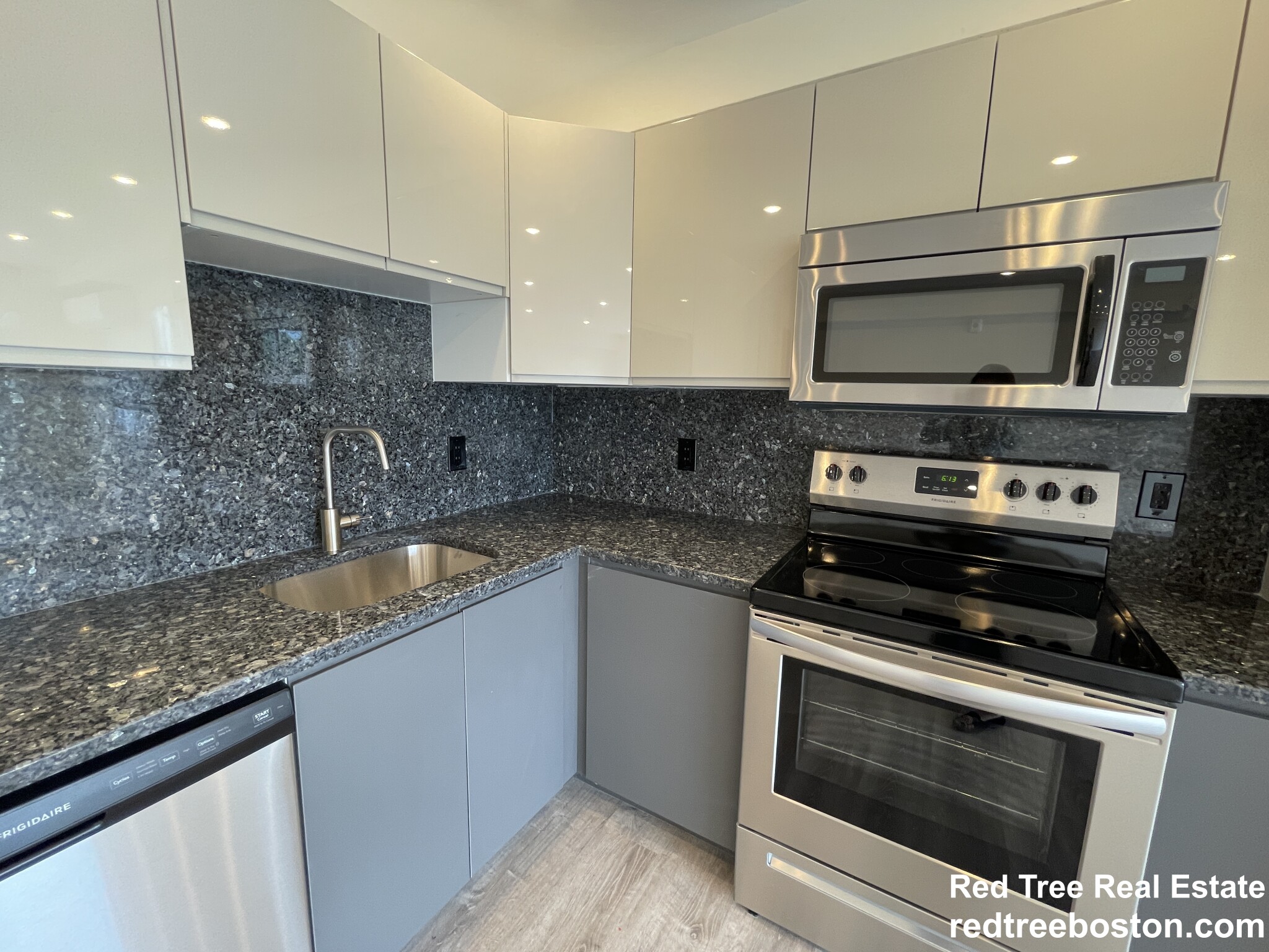 1028 Commonwealth Ave, Boston