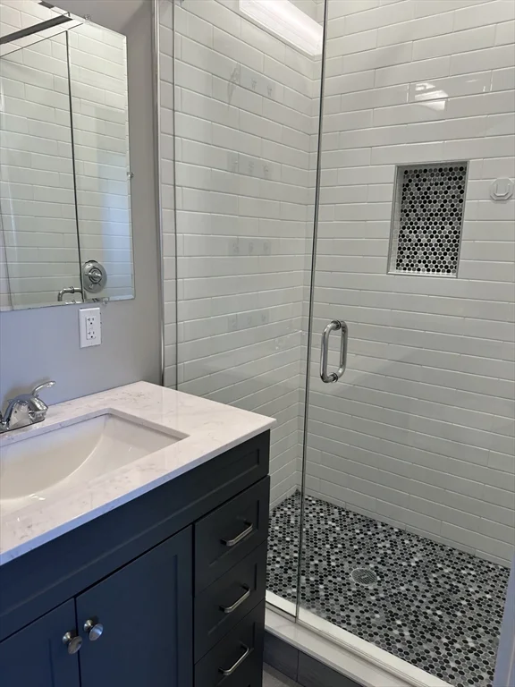 181 Chelsea St, Everett