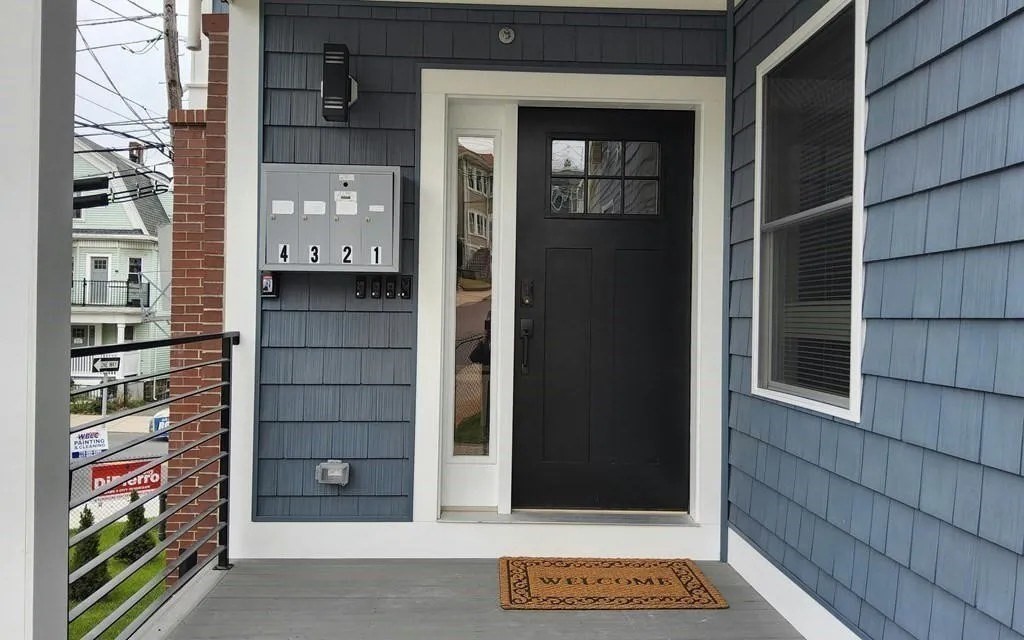 6 Harding Ave, West Everett