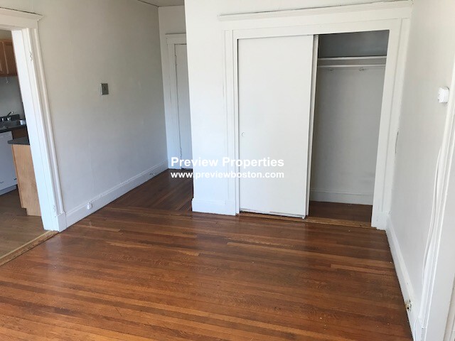 1163 Boylston St, Fenway