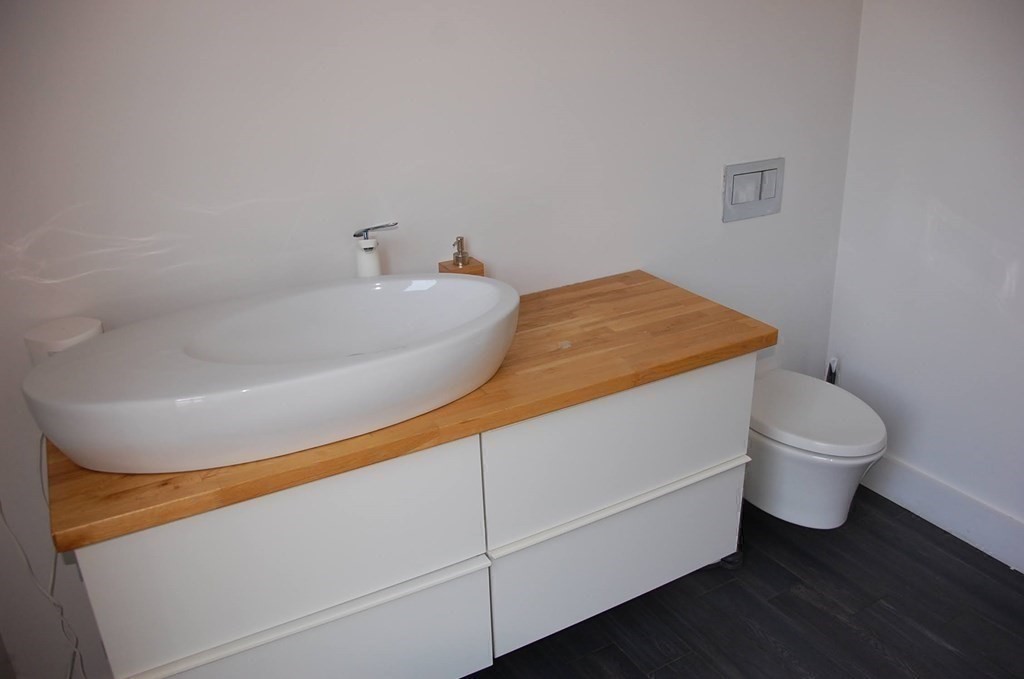 365 N Main, North Cohasset