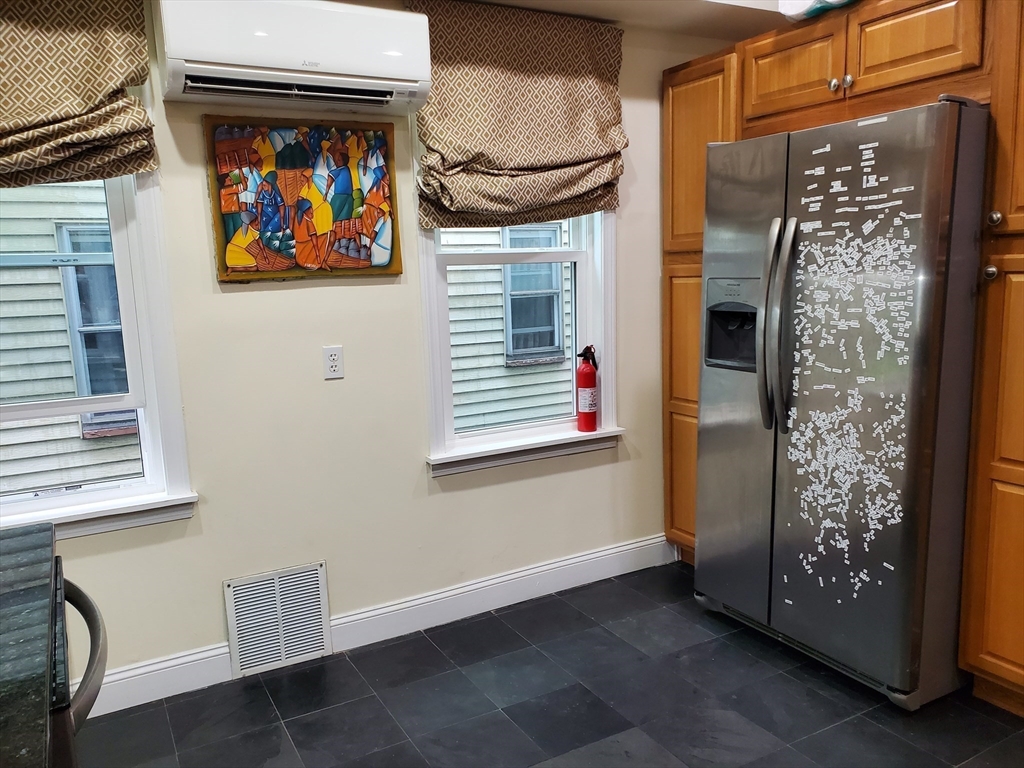 11 Juliette, Dorchester