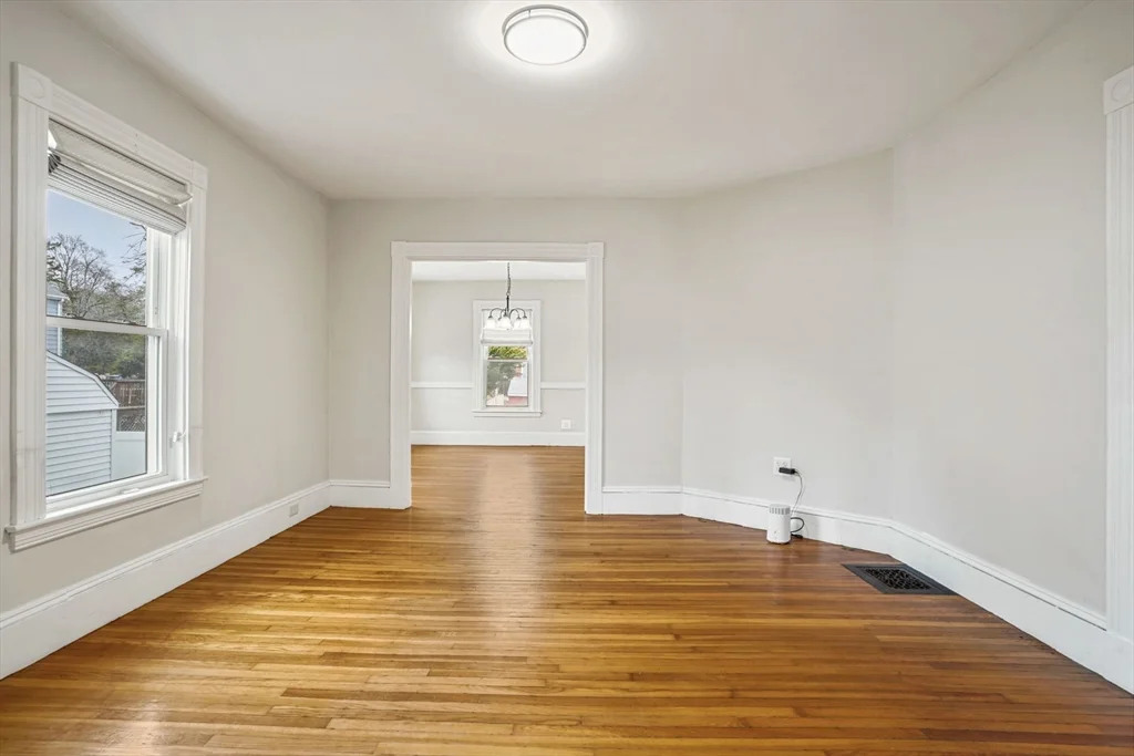 16 Gordon St, Malden