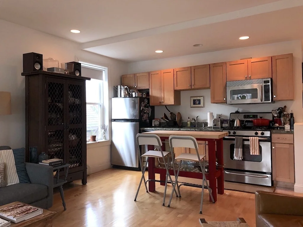 105 Gore St, East Cambridge
