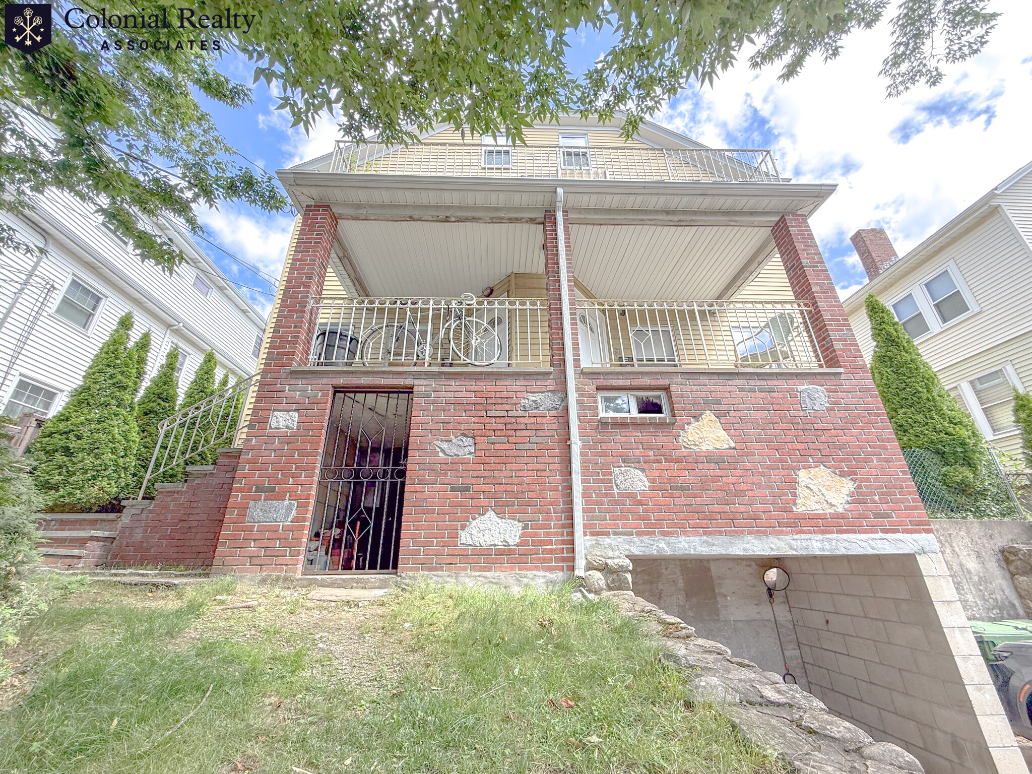 81 Putnam St, East Watertown