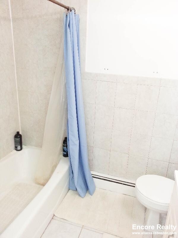 526 Harvard St, North Brookline