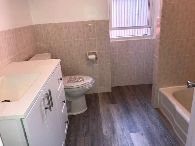 70 School St, The Port