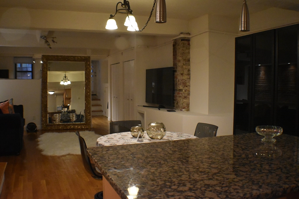 476 Columbus Ave, South End