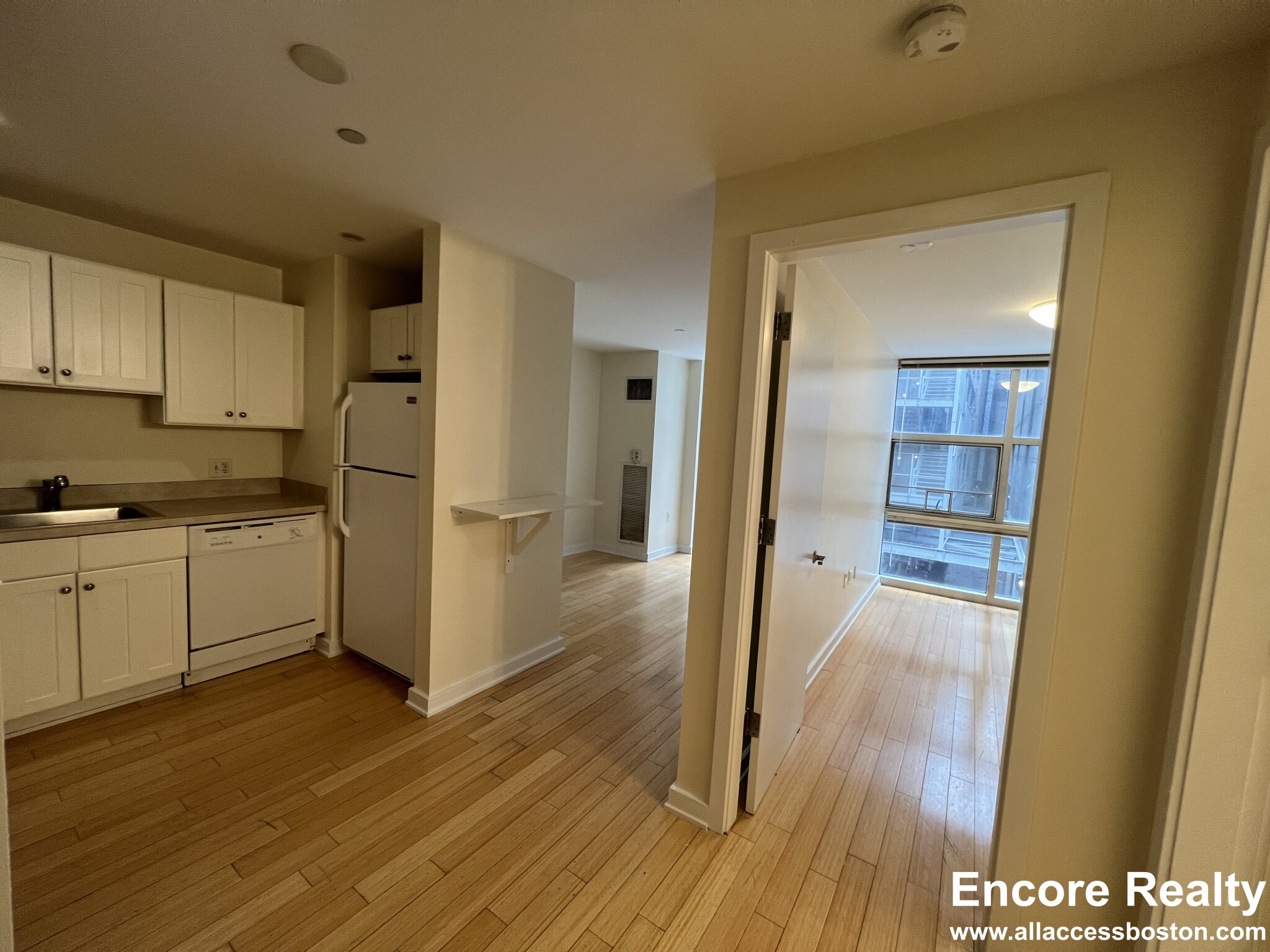 40 Boylston St, Downtown