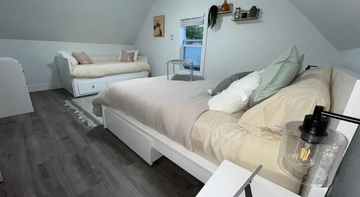 37 Gilman Ter, Winter Hill