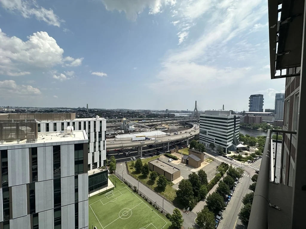 10 Museum Way, East Cambridge