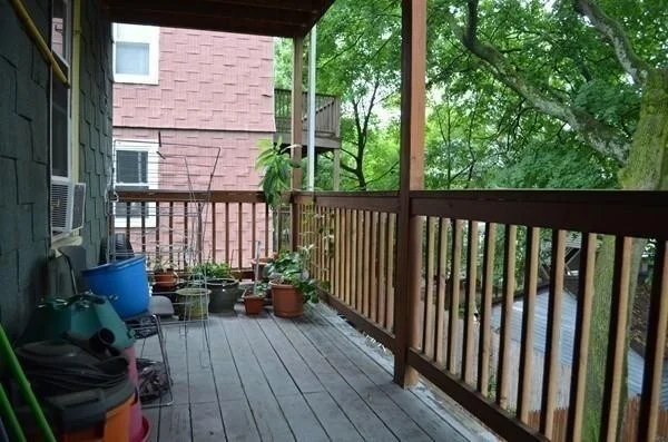 19 Montfern Ave, Brighton