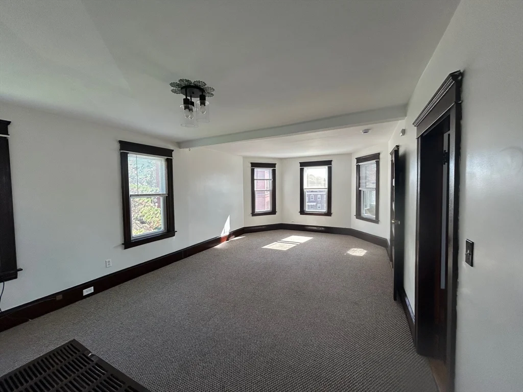 31 Chrome St, Worcester