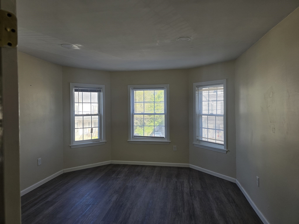 48 Alexander, Framingham