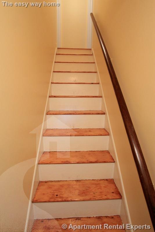 6 White St Pl, Porter Square