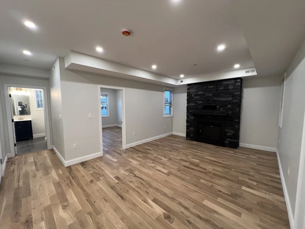 16 Harriet St, Brighton