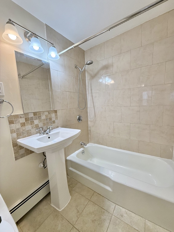 19 Armstrong St, Jamaica Plain