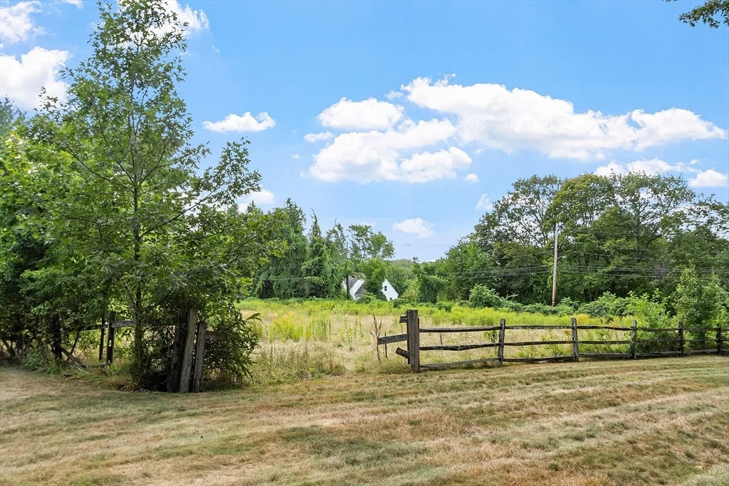 251A Old Billerica Rd, Bedford