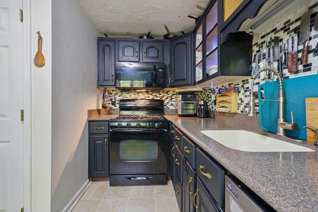 125 Chapin Rd, Hudson