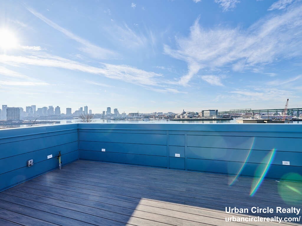 301 Border St, Central Square