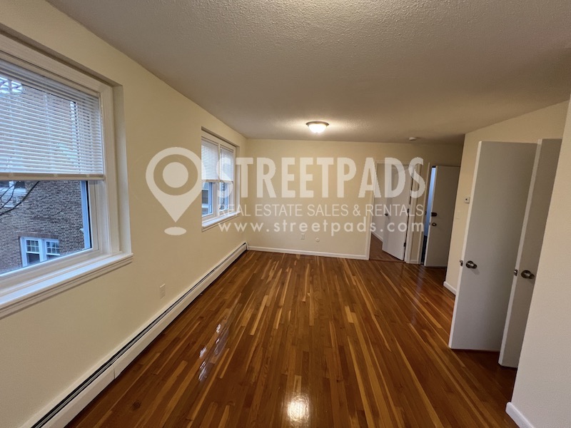 2018 Commonwealth Ave, Brighton