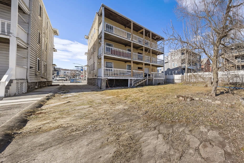 64 Topliff St, Boston